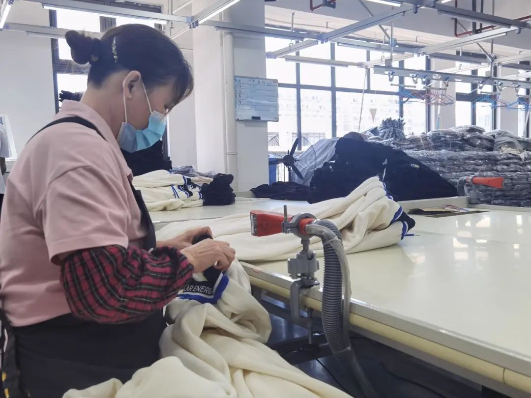 万亿产业服装工厂 数字化转型如何重塑鞋帽零售新生态